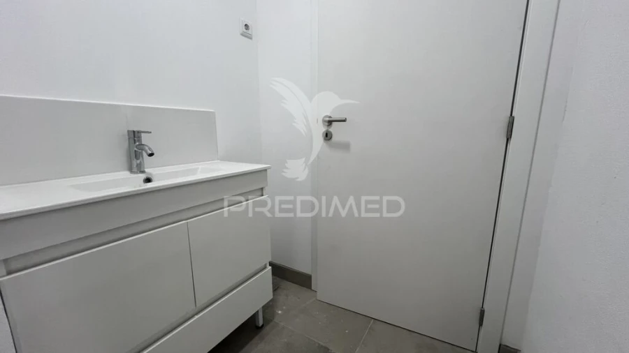 Armazém para Venda em Braga (São José de São Lázaro e São João do Souto) Foto 13