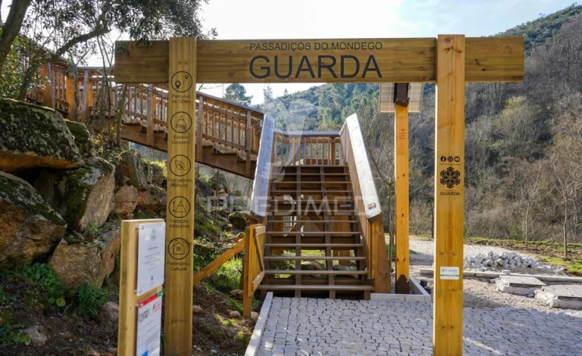 Moradia T4 para Venda em Jarmelo São Miguel Foto 16