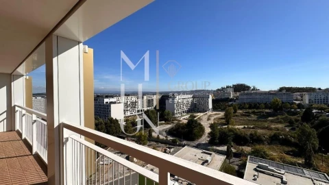 Apartamento T4 para Venda em Campanhã