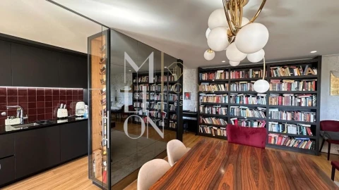 Apartamento T4 para Venda em Campanhã