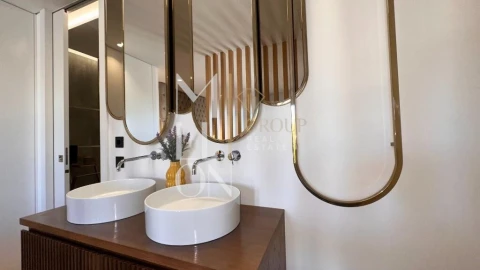 Apartamento T4 para Venda em Campanhã