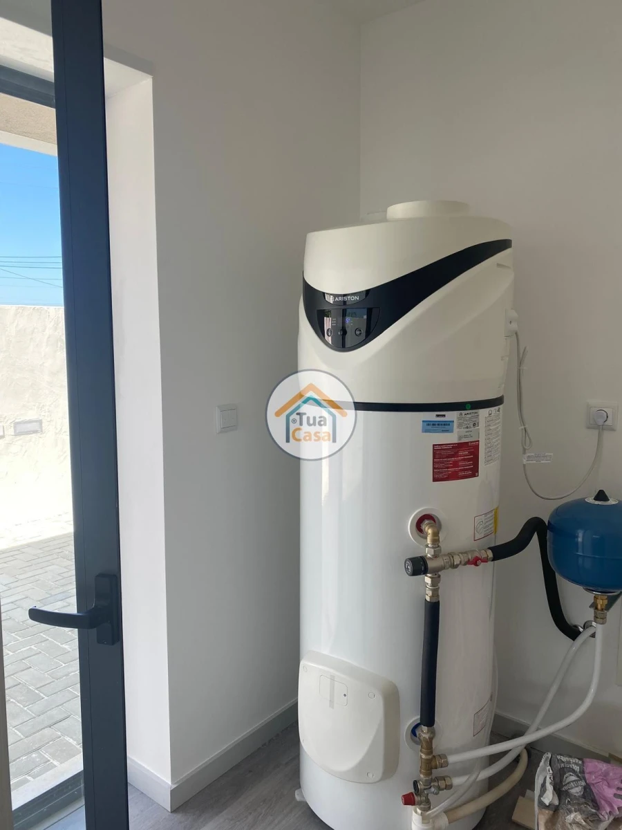 Moradia T4 para Venda em Febres Foto 22