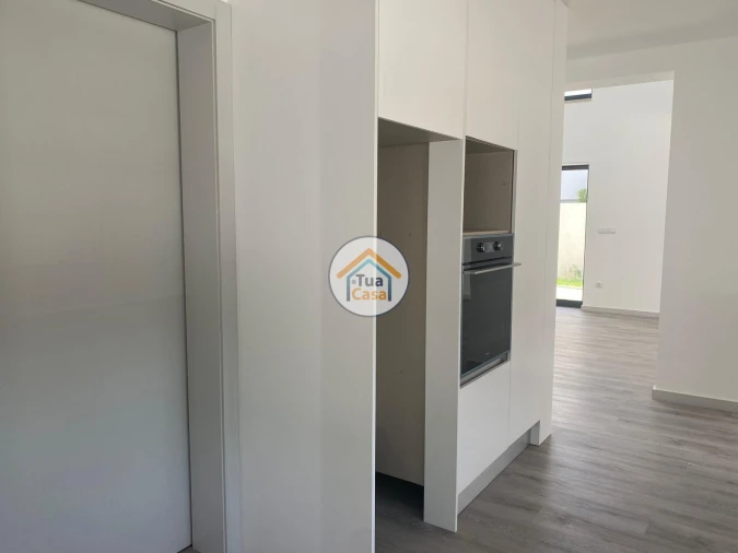 Moradia T4 para Venda em Febres Foto 20