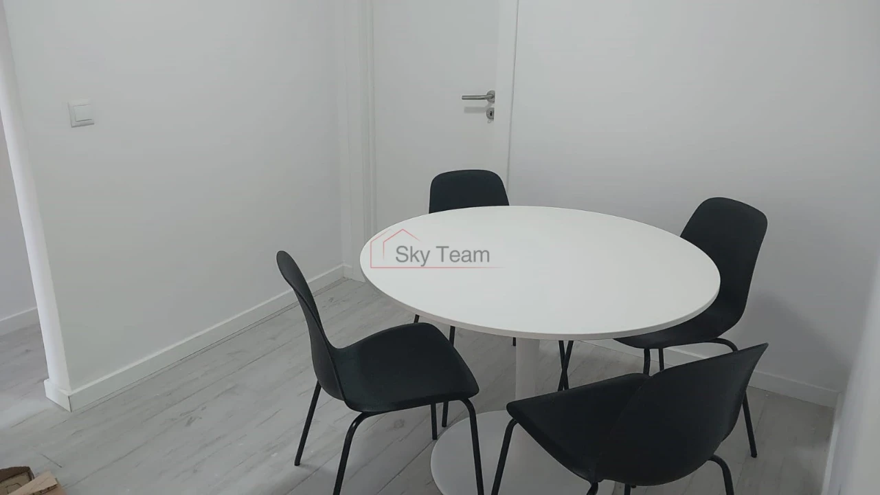 Moradia T9 para Venda em Ajuda Foto 40