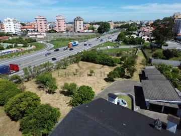 Moradia T4 para Venda em Canidelo