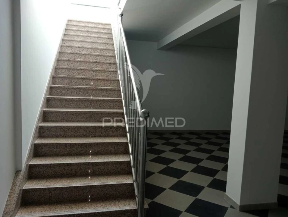 Loja para Venda em Arrimal e Mendiga Foto 9