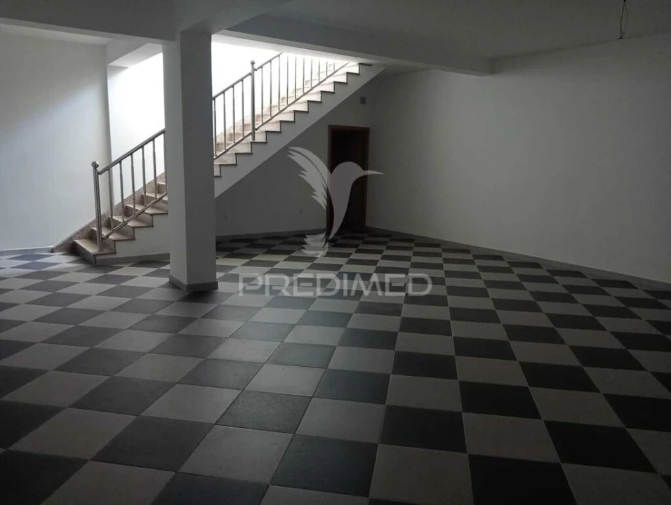 Loja para Venda em Arrimal e Mendiga Foto 6