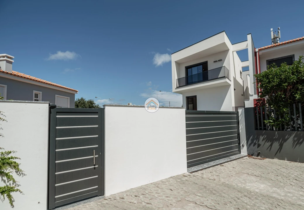 Moradia T4 para Venda em Alcabideche Foto 50