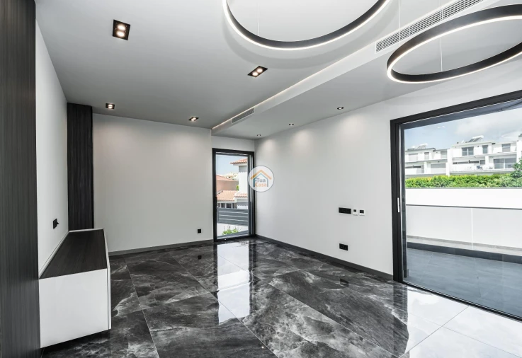 Moradia T4 para Venda em Alcabideche Foto 16