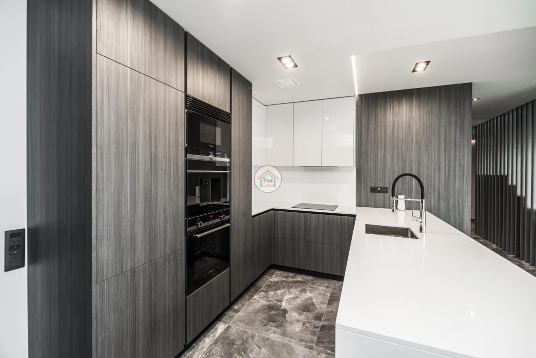 Moradia T4 para Venda em Alcabideche Foto 25