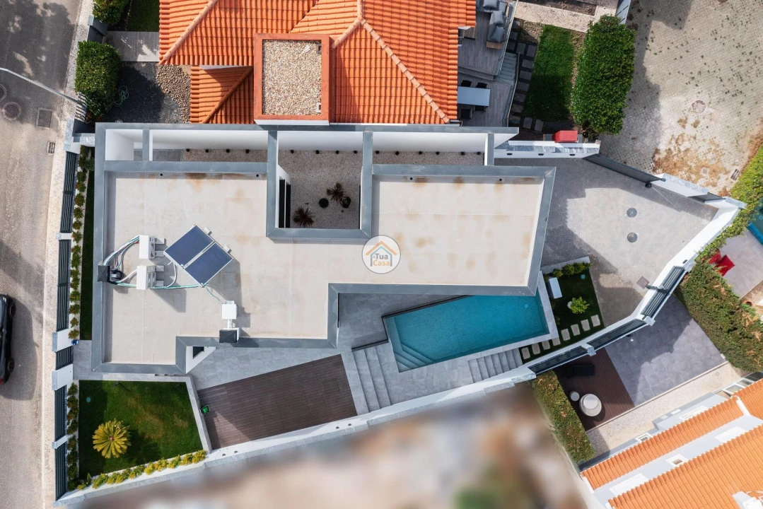 Moradia T4 para Venda em Alcabideche Foto 10