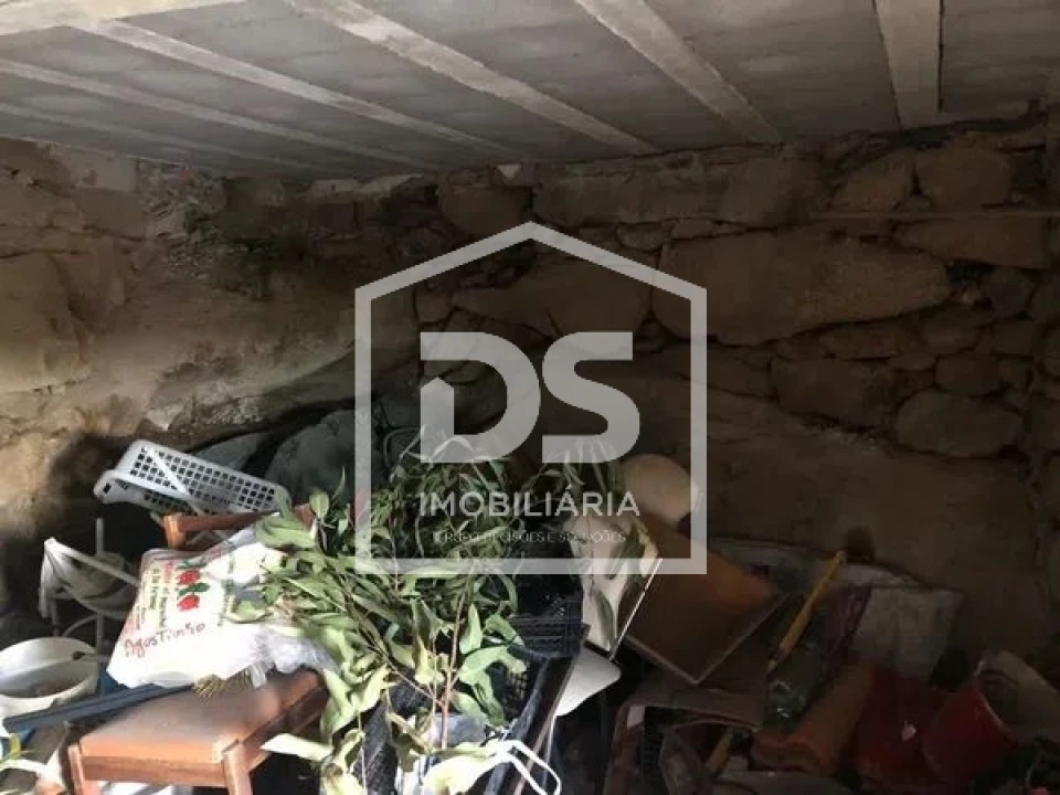 Moradia T0 para Venda em Juncais, Vila Ruiva e Vila Soeiro do Chão Foto 8