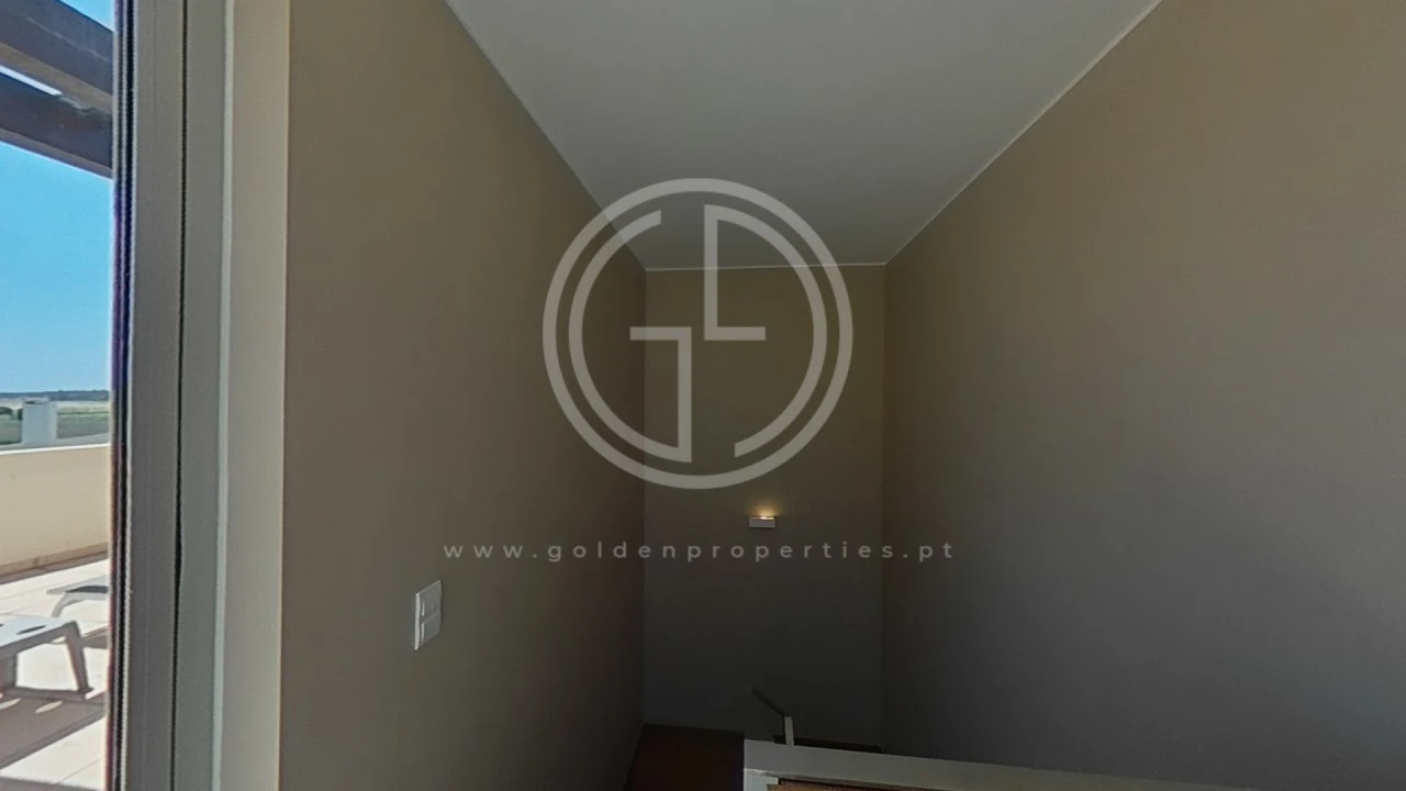 Apartamento T2 para Venda em Quarteira Foto 36