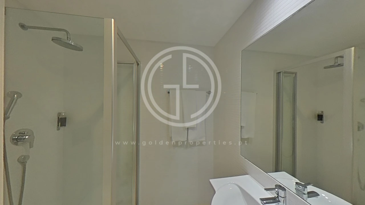 Apartamento T2 para Venda em Quarteira Foto 49