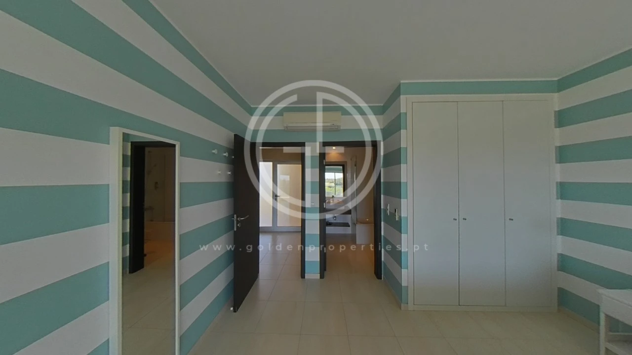 Apartamento T2 para Venda em Quarteira Foto 81