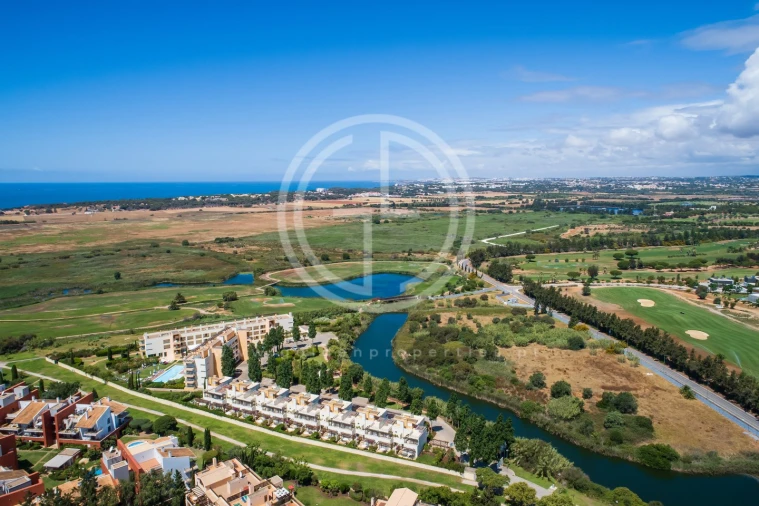 Apartamento T2 para Venda em Quarteira Foto 6