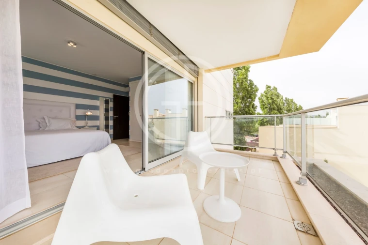 Apartamento T2 para Venda em Quarteira Foto 12