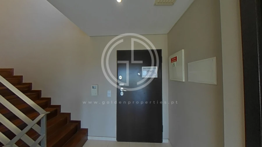 Apartamento T2 para Venda em Quarteira Foto 27