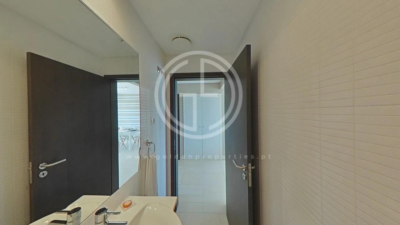 Apartamento T2 para Venda em Quarteira Foto 43