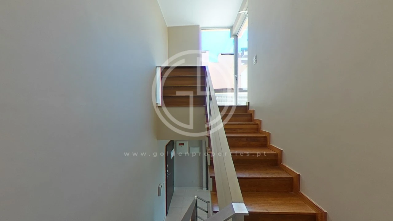 Apartamento T2 para Venda em Quarteira Foto 67