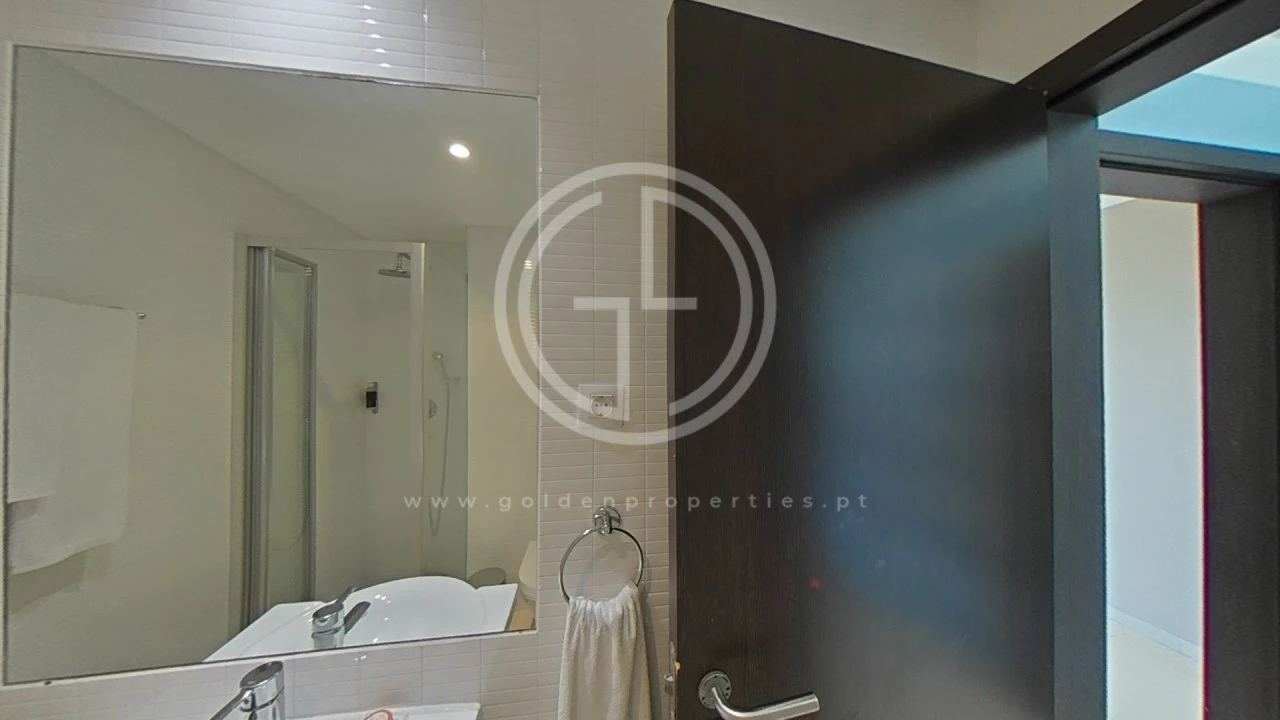 Apartamento T2 para Venda em Quarteira Foto 46