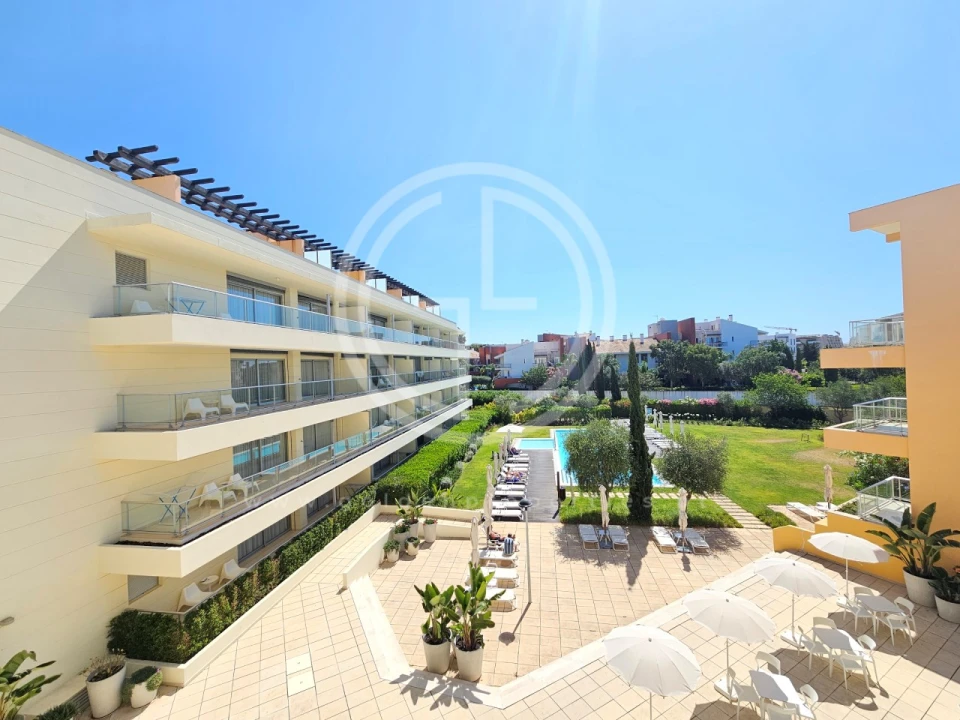 Apartamento T2 para Venda em Quarteira Foto 14