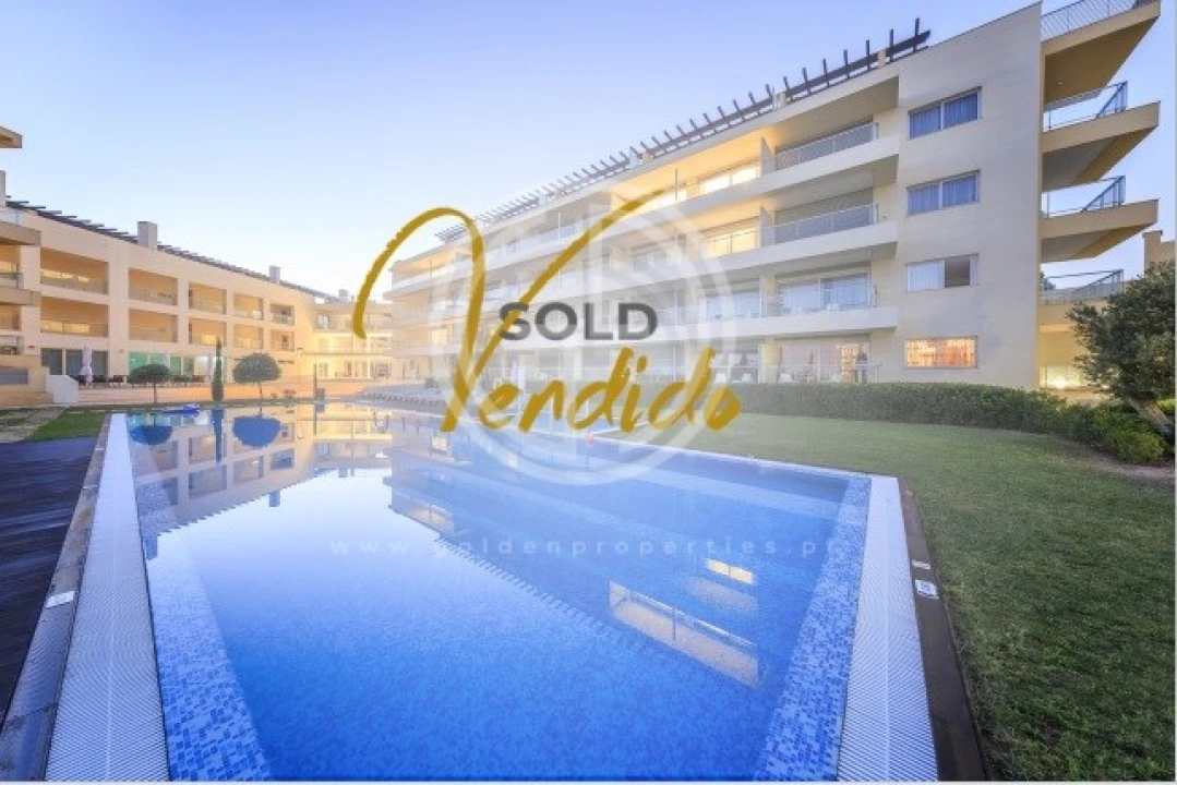 Apartamento T2 para Venda em Quarteira Foto 1