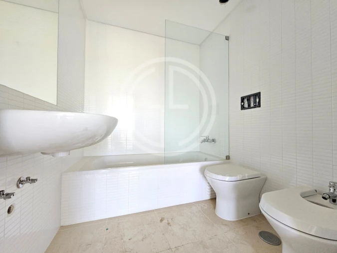Apartamento T2 para Venda em Quarteira Foto 11