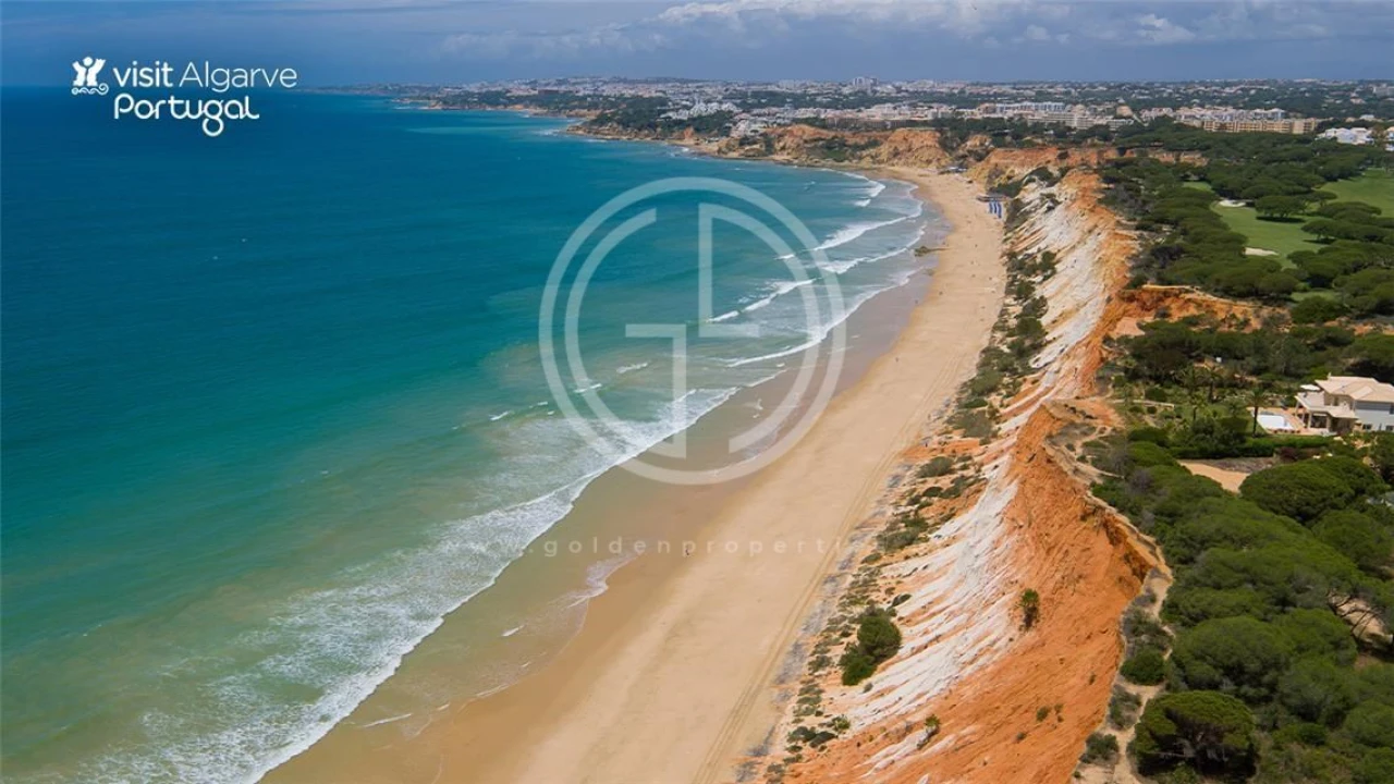 Moradia T3 para Venda em Albufeira e Olhos de Água Foto 20