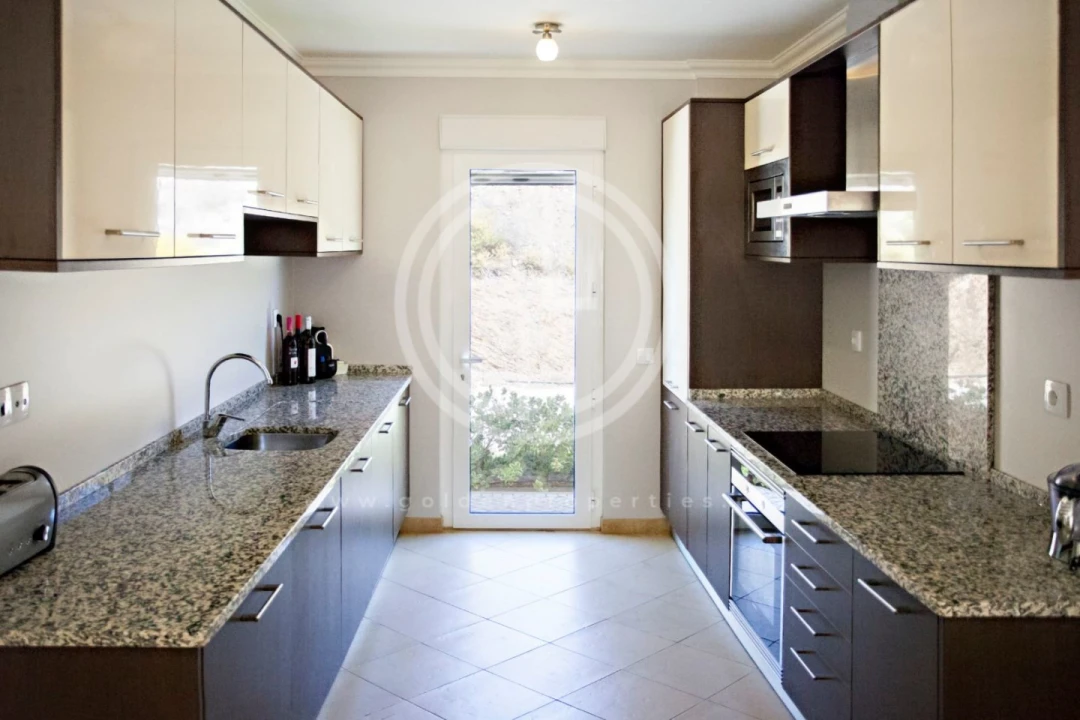 Moradia T3 para Venda em Castro Marim Foto 4