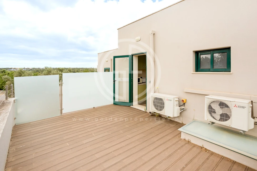 Apartamento para Venda em Estômbar e Parchal Foto 8