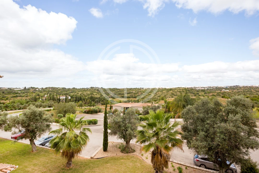 Apartamento para Venda em Estômbar e Parchal Foto 10