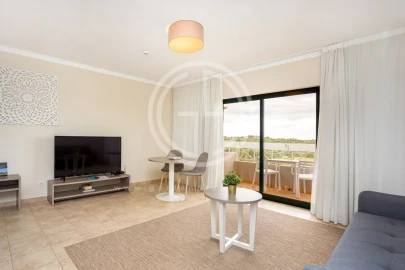 Apartamento para Venda em Estômbar e Parchal