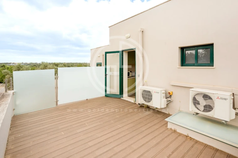 Apartamento para Venda em Estômbar e Parchal Foto 8