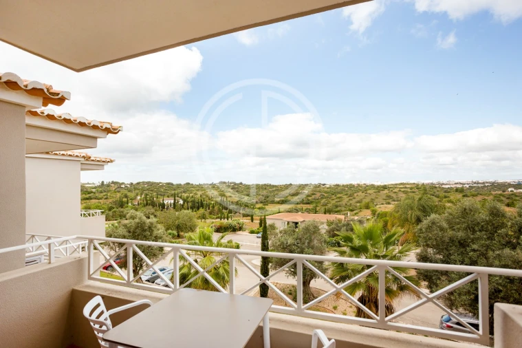 Apartamento para Venda em Estômbar e Parchal Foto 9