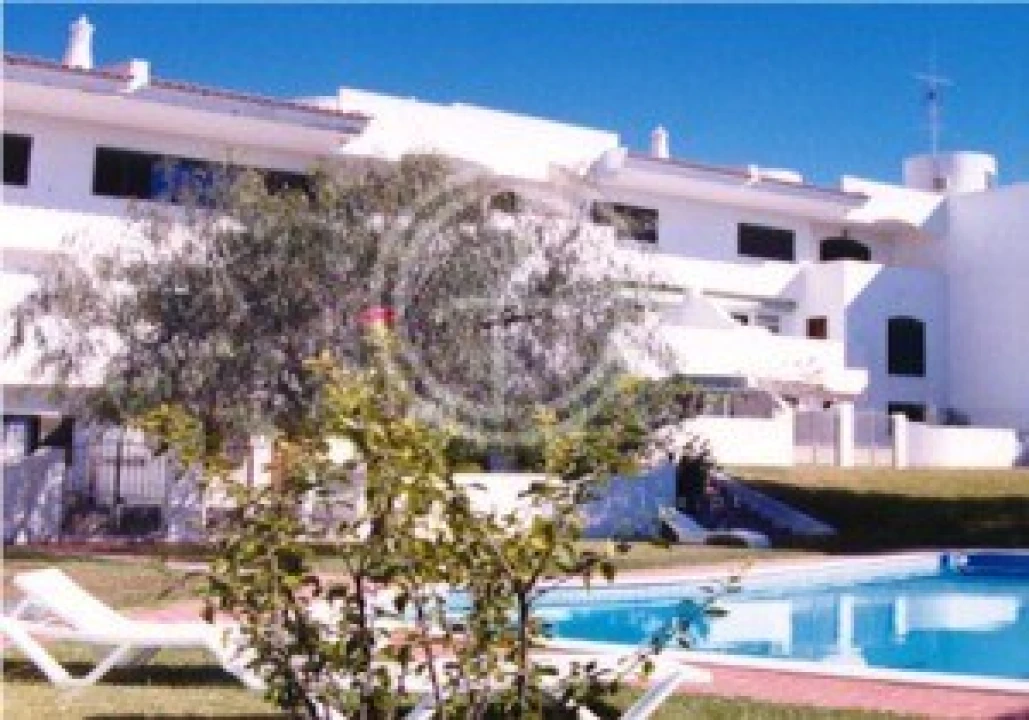 Loja para Venda em Quarteira Foto 1