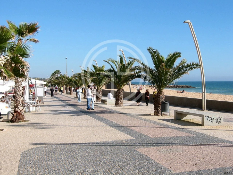 Loja para Venda em Quarteira Foto 17