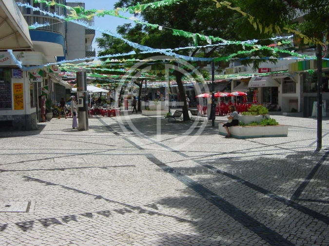 Loja para Venda em Quarteira Foto 16