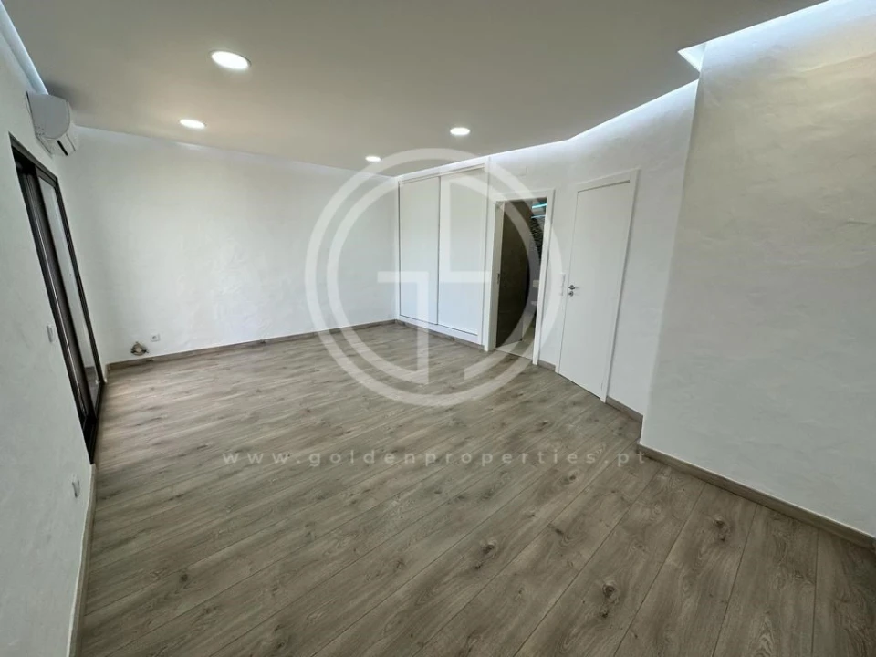 Moradia T3 para Venda em Silves Foto 9