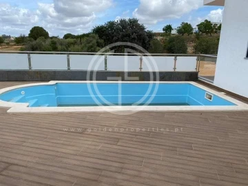 Moradia T3 para Venda em Albufeira e Olhos de Água