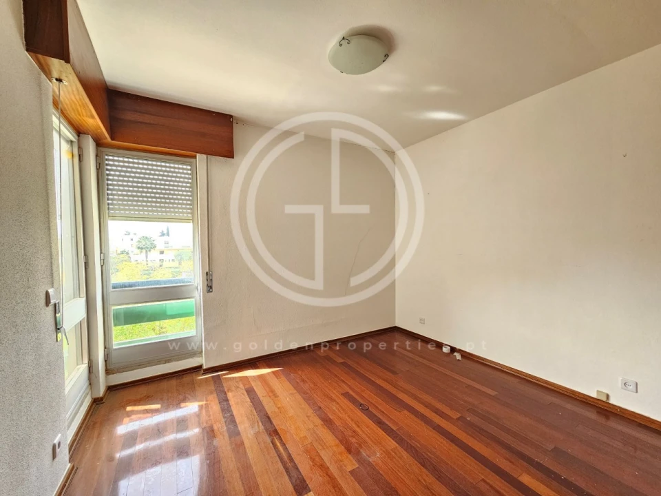 Apartamento T3 para Venda em Quarteira Foto 14