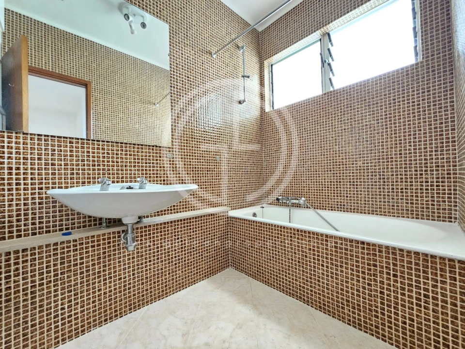 Apartamento T3 para Venda em Quarteira Foto 15
