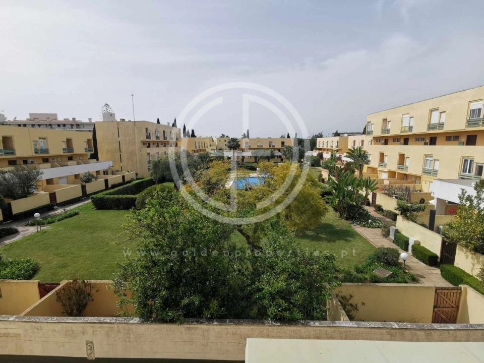 Apartamento T3 para Venda em Quarteira Foto 18
