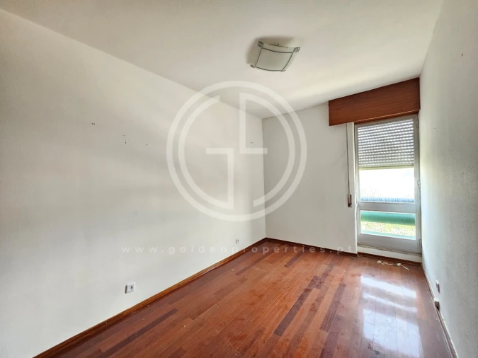 Apartamento T3 para Venda em Quarteira Foto 11