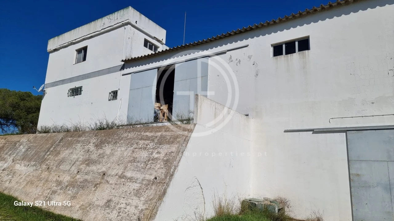 Armazém para Venda em Loule (São Clemente) Foto 2