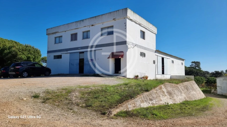 Armazém para Venda em Loule (São Clemente) Foto 1