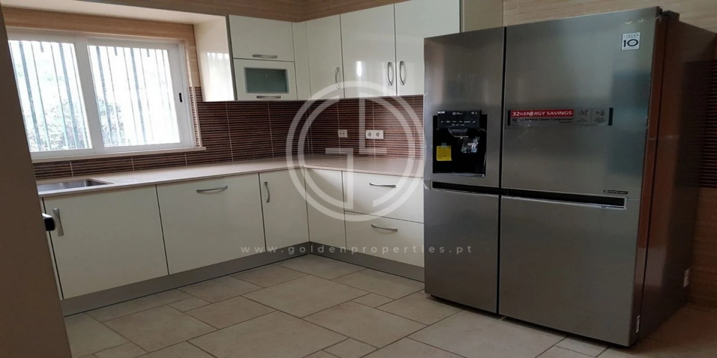 Moradia T4 para Arrendamento férias em Quarteira Foto 19