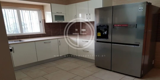 Moradia T4 para Arrendamento férias em Quarteira