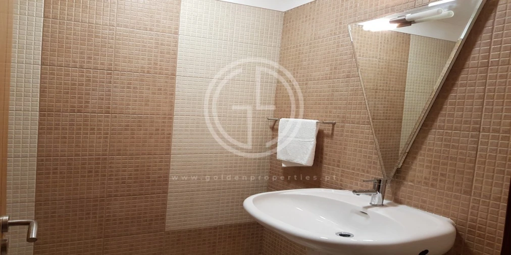 Moradia T4 para Arrendamento férias em Quarteira Foto 15