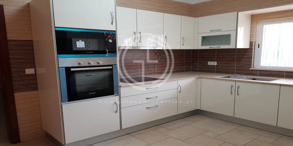 Moradia T4 para Arrendamento férias em Quarteira Foto 18